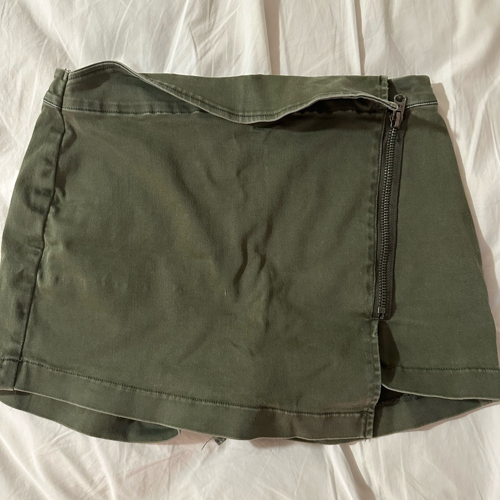 Abercrombie army green short skort